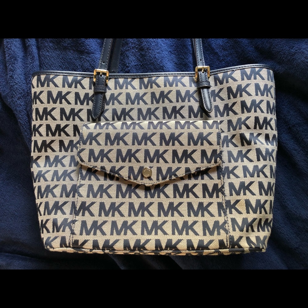 Michael Kors MK Signature Tote Grey Navy EUC